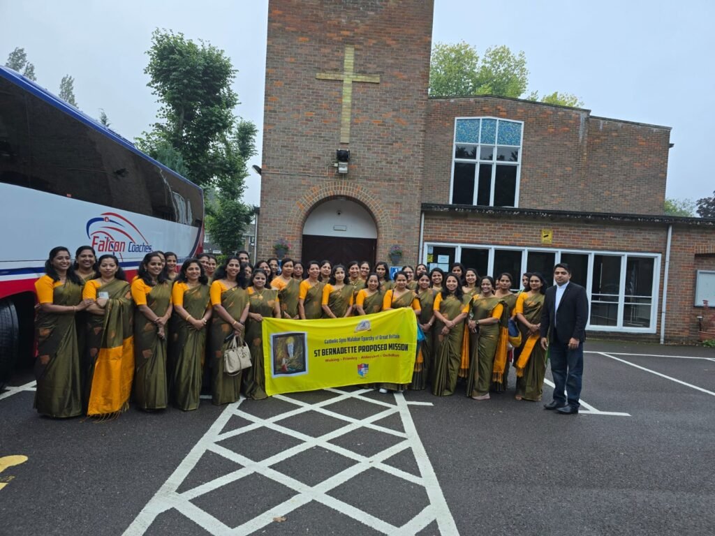 Members of the St. Bernadette mission gather for a photo-Taiboosa.